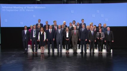 Ministros de la Juventud reunidos en Viena