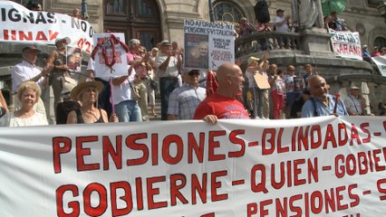 Télécharger la video: Concentración de pensionistas en Bilbao