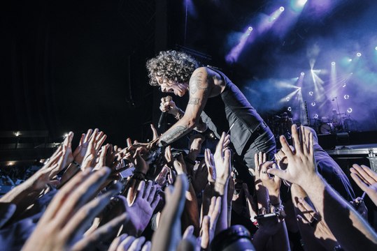 Enrique Bunbury pone en broche de oro en el Festival Gigante