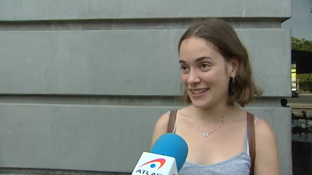 Las postales se renuevan con una aplicación de Correos