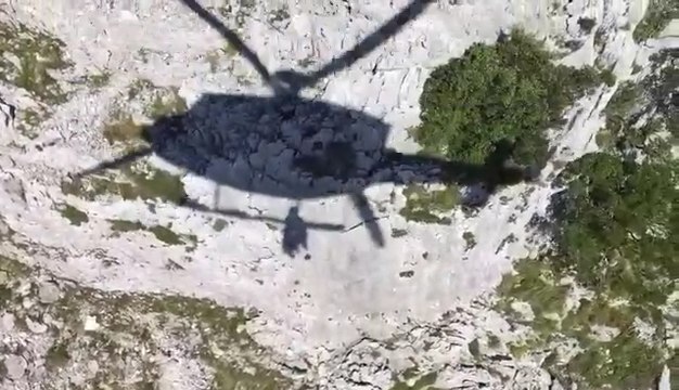Rescatan en helicóptero a una senderista perdida en Liendo