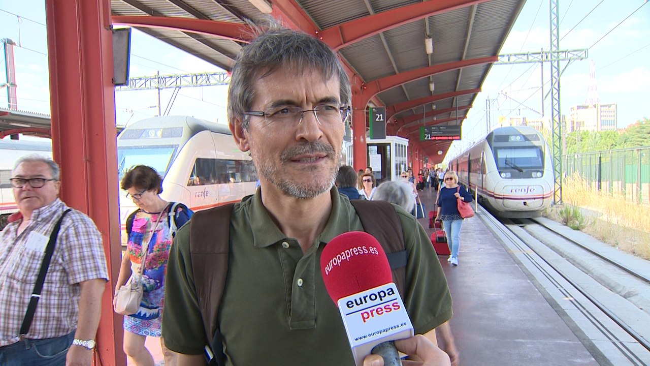 Madrileños vuelven escalonadamente a casa tras las vacaciones