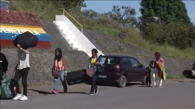 Maduro critica a los venezolanos que deciden marcharse mientras crece la tensión en la frontera