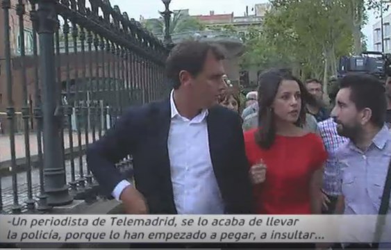 Tensión en la concentración de PP y Ciudadanos: así se enteró Rivera de la agresión al cámara de Telemadrid