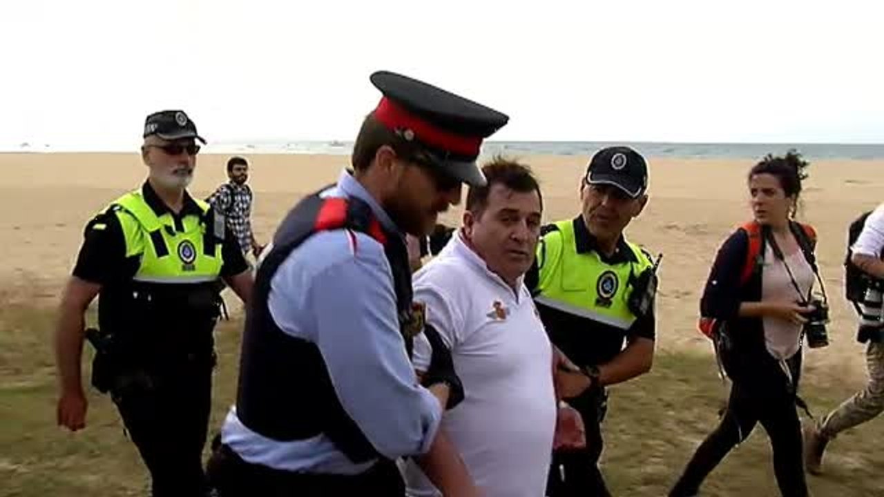 Los lazos amarillos llegan a la Fiscalía