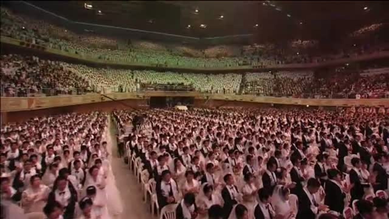 4.000 parejas se dan el 'sí quiero' en una boda multitudinaria en Corea del Sur