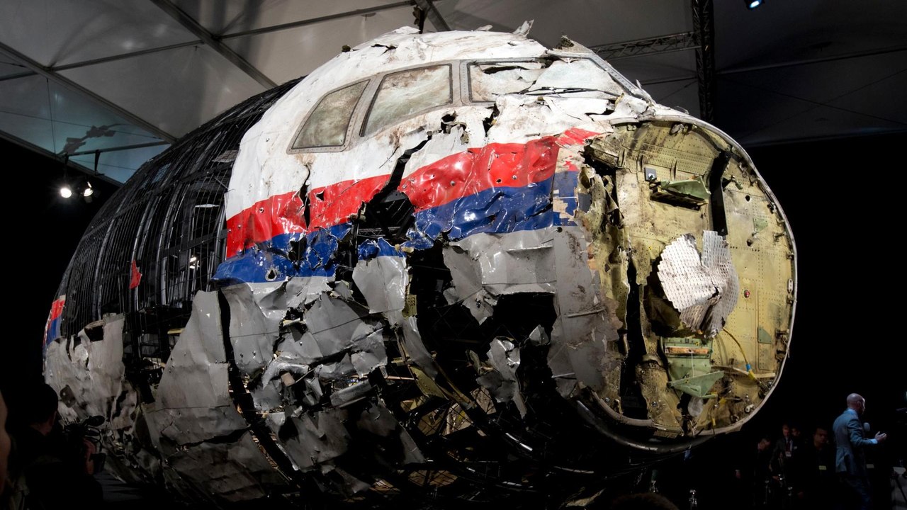 First four suspects named for MH17 murder trial