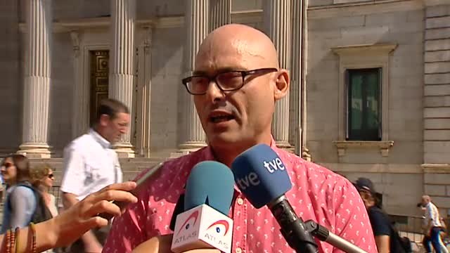 Unidos Podemos asegura que la exhumación de los restos de Franco llega 40 años tarde