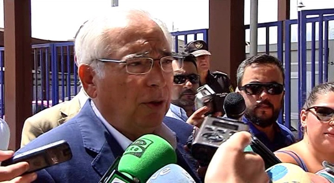 Imbroda critica que Sánchez no vaya a Melilla para vivir el problema migratorio