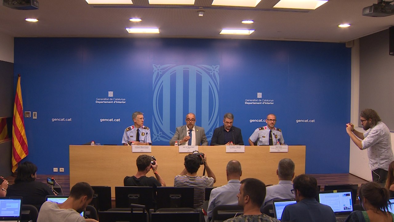 Rueda de prensa del conseller de Interior