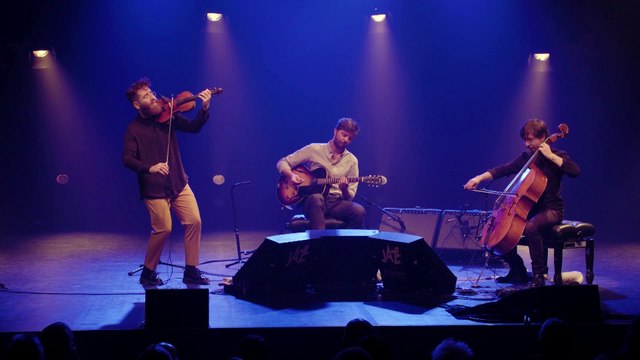 Théo Ceccaldi Django : Minor Swing (Reinhardt & Grapelli), Rythme futur et Blues en mineur (Reinhardt)