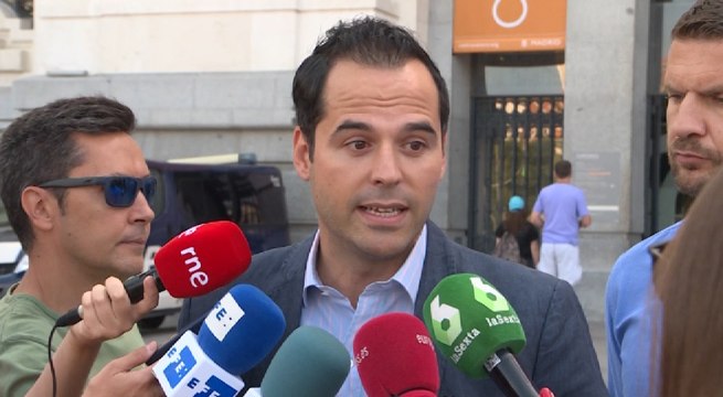 Aguado critica que Gobierno haya dado vía libre a independentistas