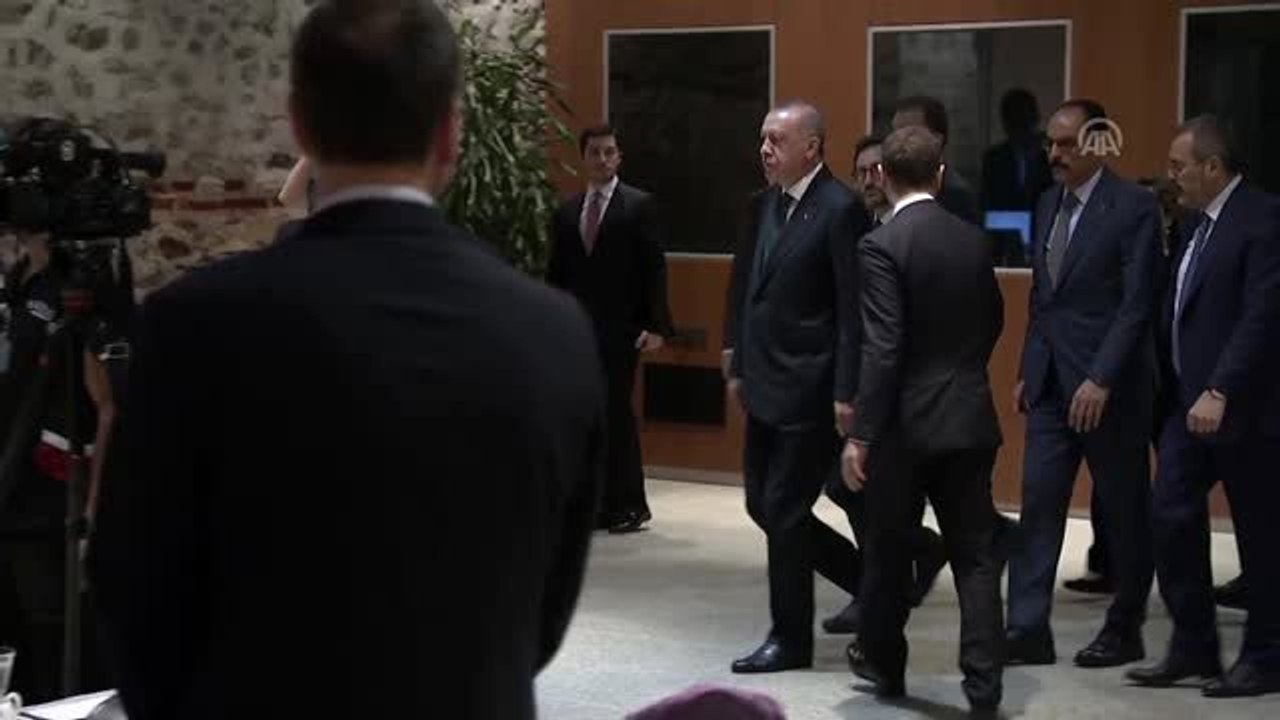 Erdoğan: "Uluslararası hukukun verdiği imkanları sonuna kadar kullanarak meselenin (Mursi'nin...