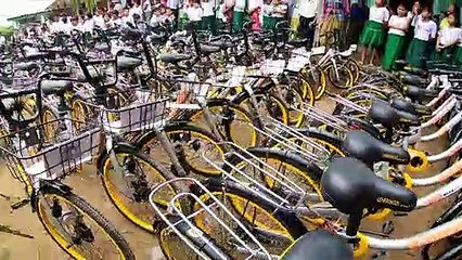 Des vélos recyclés pour les écoliers birmans
