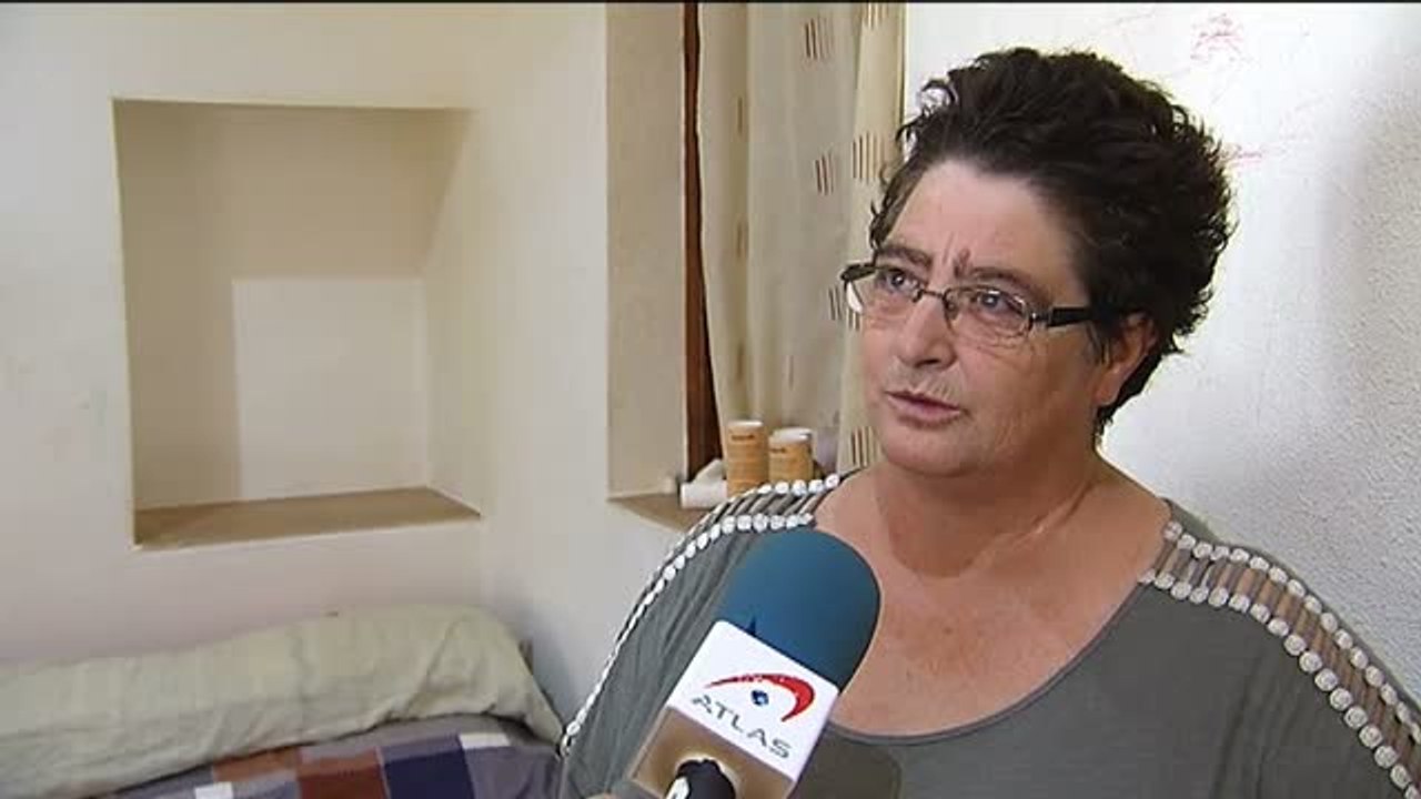 Teófilo aumenta de peso mientras espera en el Hospital de Manises una solución a su problema