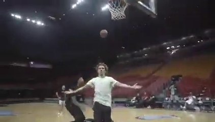 Griezmann, Koke y Josh Richardson se pusieron a jugar en el estadio del Heat, pero Lemar sorprendió a todos