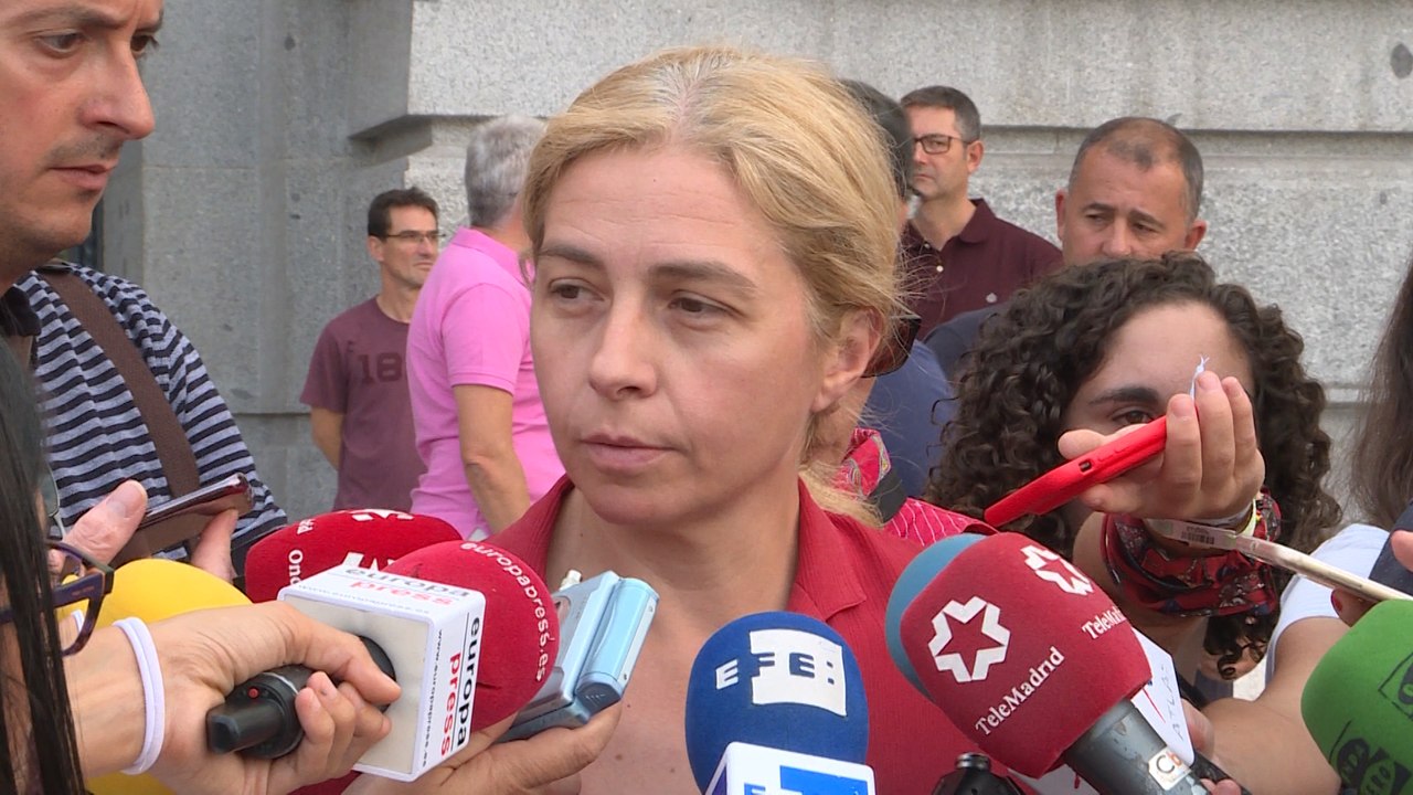 Concejales de Madrid recuerdan a las víctimas del 17A