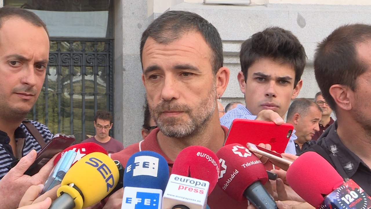 Madrid transmite su "solidaridad" a víctimas del 17A