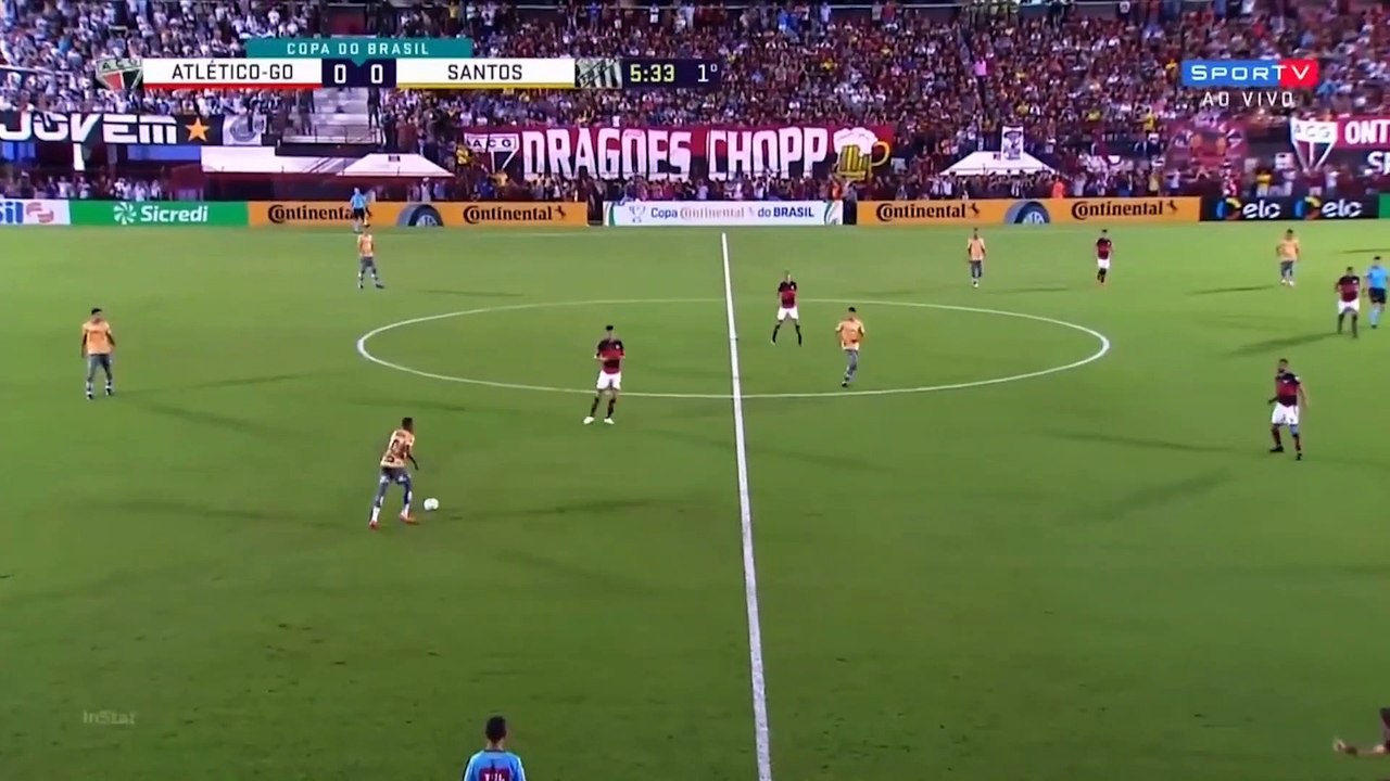 Les skills du milieu de terrain brésilien Jean Lucas Oliveira