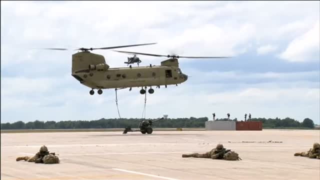 Trump firma el presupuesto en Defensa más alto en la historia de EEUU con 717.000 millones de dólares