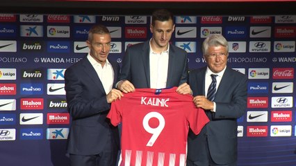Presentación del Kalinic, nuevo delantero del Atlético de Madrid
