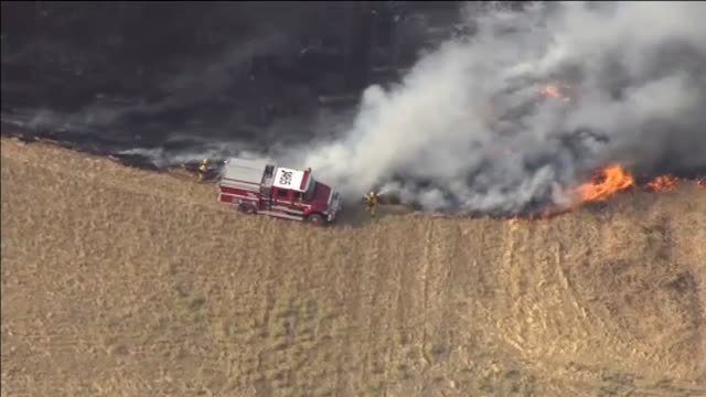 El fuego acorrala zonas residenciales al norte de San Francisco