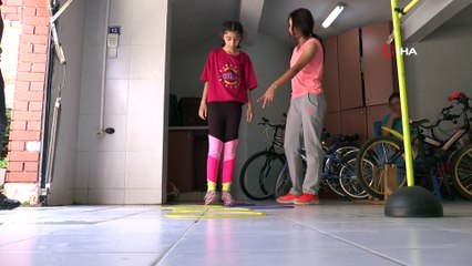Otizmli çocuklar sporla hayata tutunuyor
