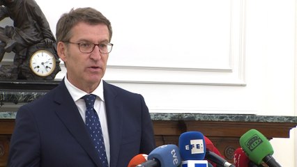 Feijóo se marcha "más tranquilo" tras la reunión con Hacienda