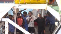 Desembarcados los 87 migrantes del 'Open Arms' en el puerto de Algeciras