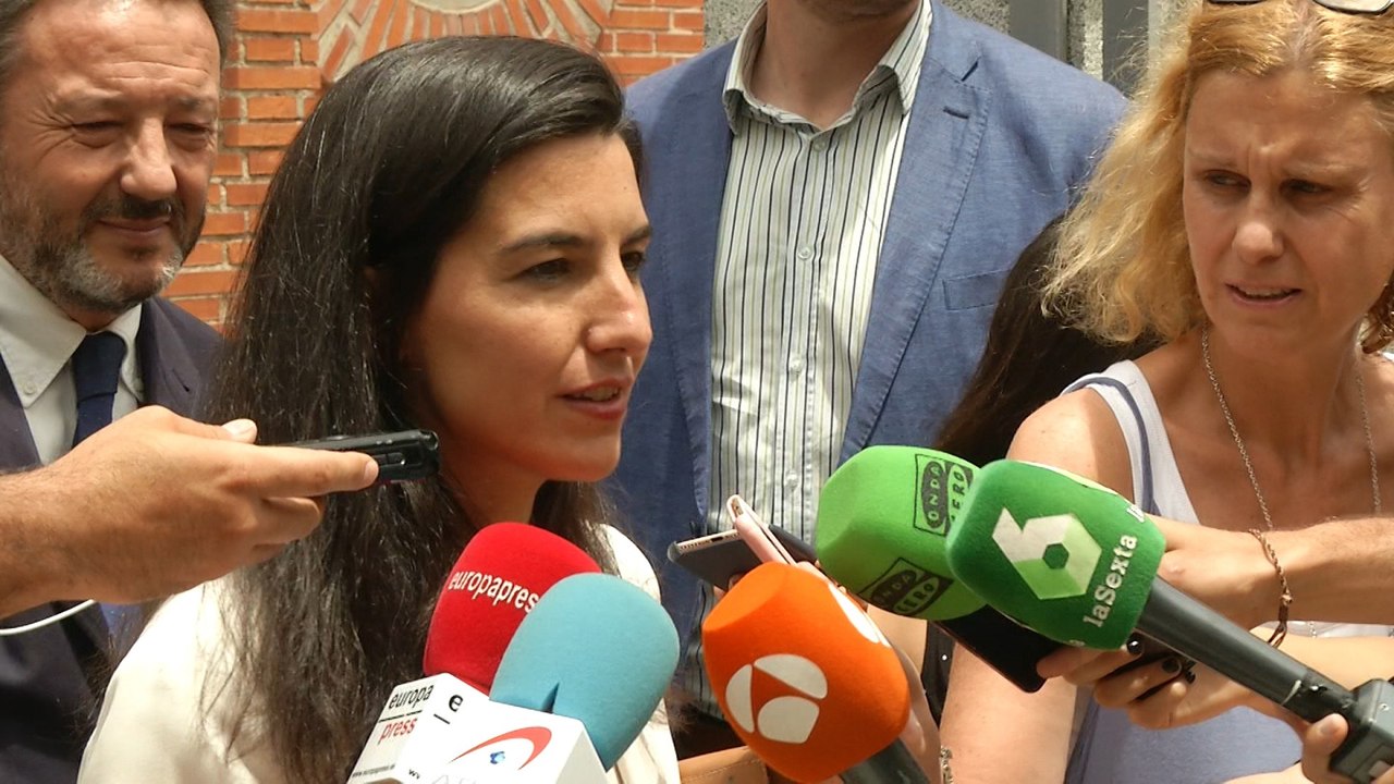 Monasterio defiende un "pacto por la defensa de la libertad"