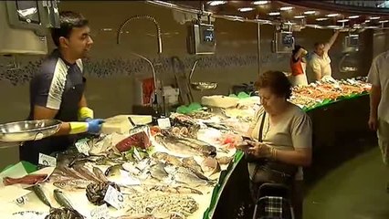 El Mercado de Santa Caterina prohíbe la entrada a grupos de turistas los fines de semana