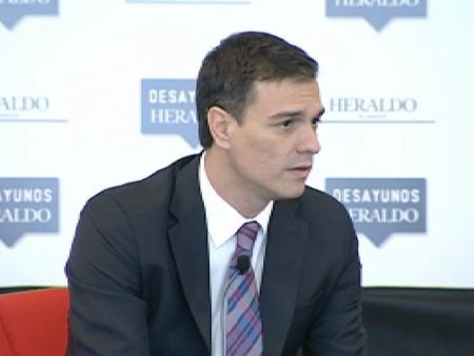 Pedro Sánchez: "Frente a los intentos de ruptura de la Constitución, el PSOE quiere reformar y renovar"