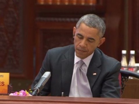 El gesto de Barack Obama mascando chicle ha creado polémica en China