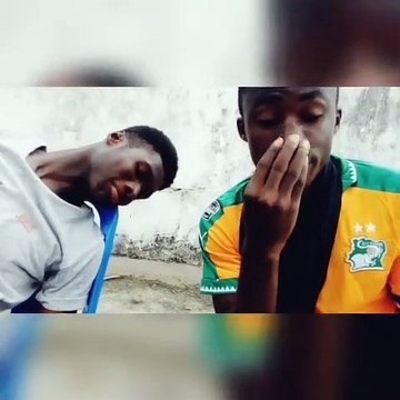 Quand on croit entendre le muezzin à l'heure de la rupture du jeun. A mourir de rire !!