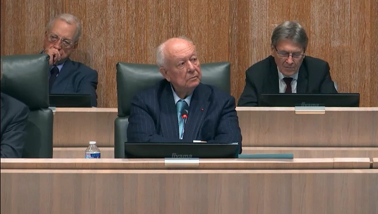 Samia GHALI intervient au Conseil Municipal