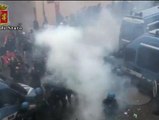 Violentos enfrentamientos entre manifestantes y la Policía en Nápoles