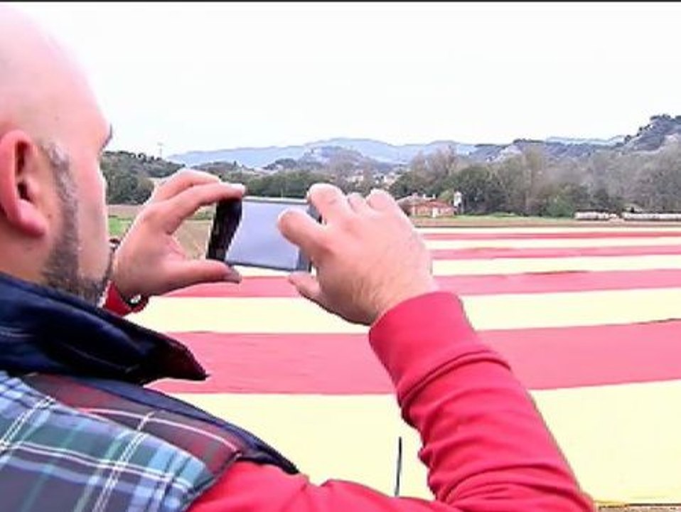 Los partidarios del "sí, sí" ultiman los preparativos a un día de la votación del 9-N.