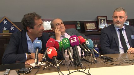 Rueda de prensa para presentar demanda contra Ryanair