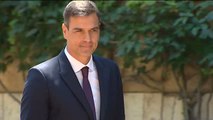 Felipe VI recibe a Pedro Sánchez en el Palacio de Marivent