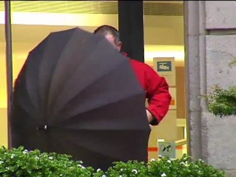 El retorno de la gabardina y el paraguas