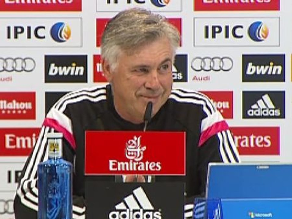 Ancelotti reconoce que muchas veces le han entrado ganas de romper un periódico
