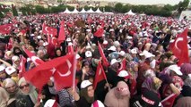 Cumhurbaşkanı Erdoğan: 'İzmir'in bu zihniyetin elinde nasıl heba olup gittiğini hep beraber gördük' - İSTANBUL