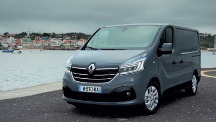 2019 New Renault TRAFIC Design Preview in Portugal