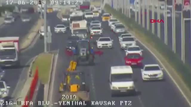 DİYARBAKIR Trafikte makas atan sürücüye bin 2 TL ceza