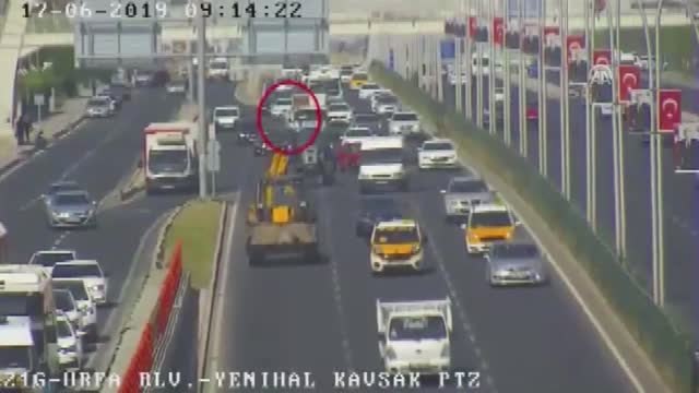 Trafikte makas atan sürücüye ceza