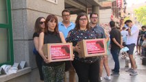 Entregadas 250.000 firmas a Justicia para pedir indulto de Juana Rivas