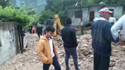 MERSİN Silifke'de sağanak, sele yol açtı
