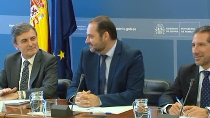 Nerviosismo en los taxistas antes de la reunión entre Fomento y las comunidades autónomas