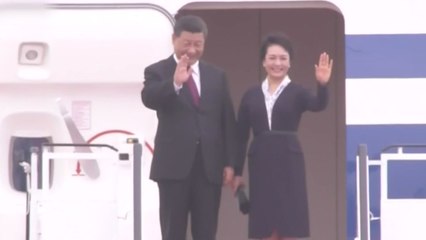 시진핑 부인 펑리위안 동행...외교·경제 사령탑 수행 / YTN