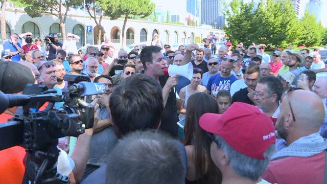 Se mantiene la huelga de taxis este miércoles